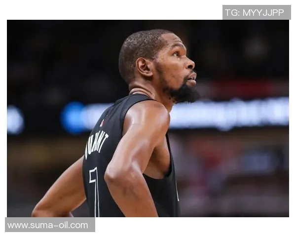 篮网球星杜兰特伤愈复出，备战新赛季首场比赛